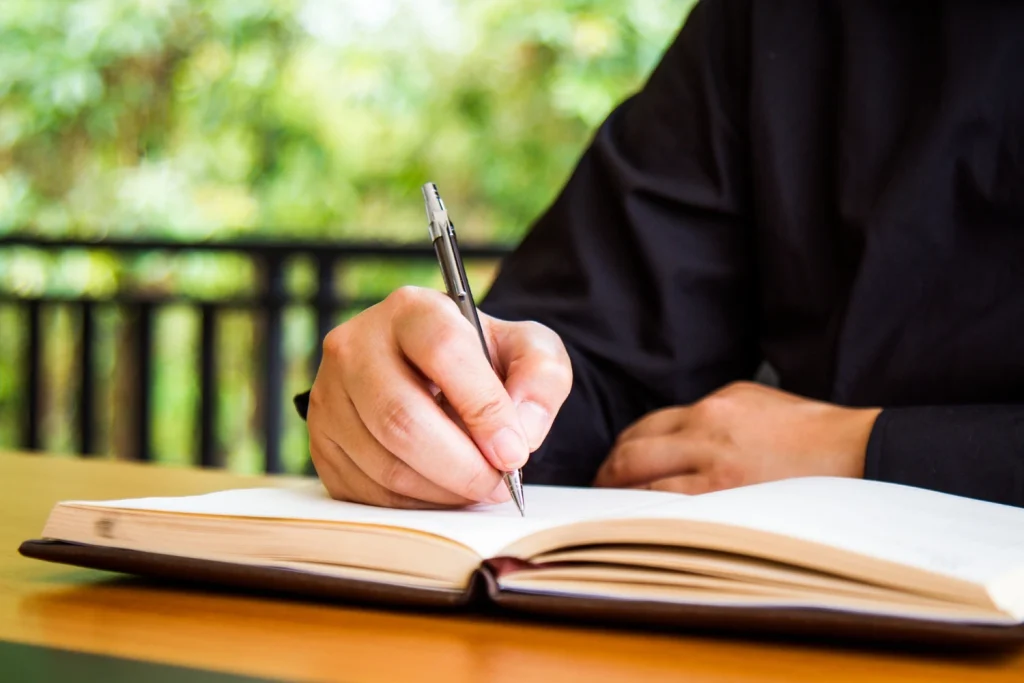 How Much Do Ghostwriters Charge Per Page