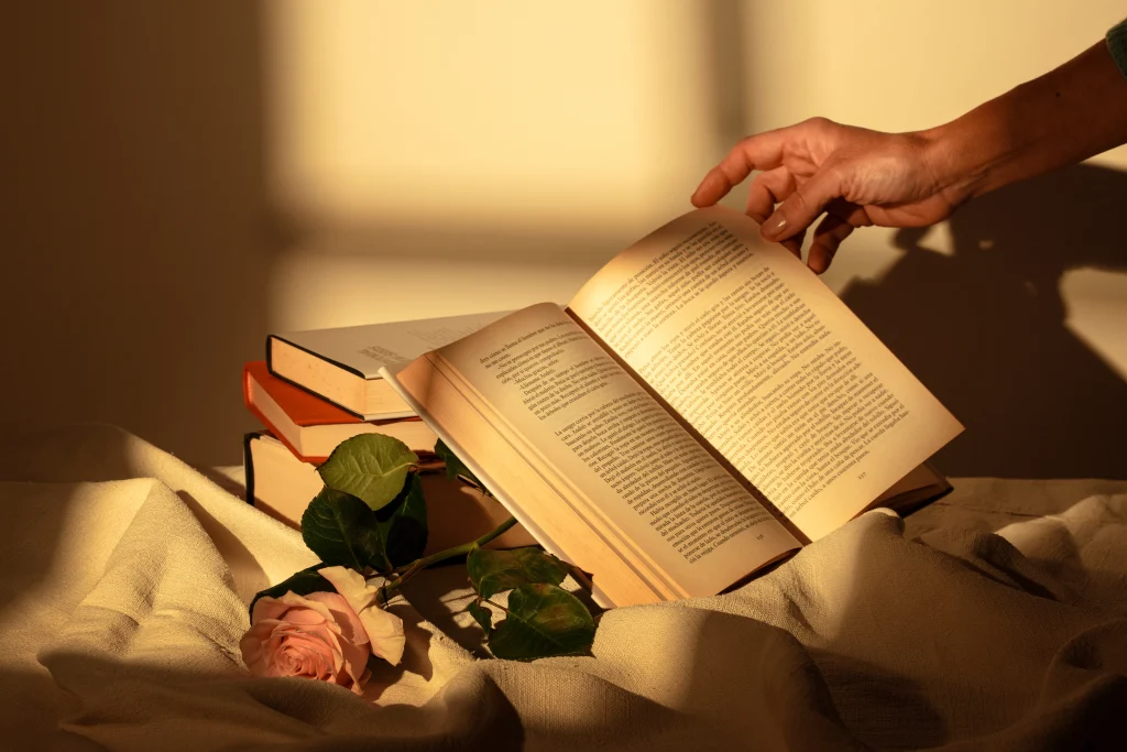 What is the Best Site for Making a Romance Novel Cover 